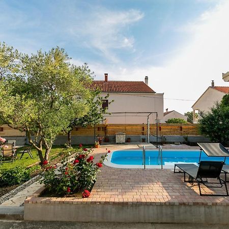 Vacation Home Duilo Donji Zemunik Zewnętrze zdjęcie