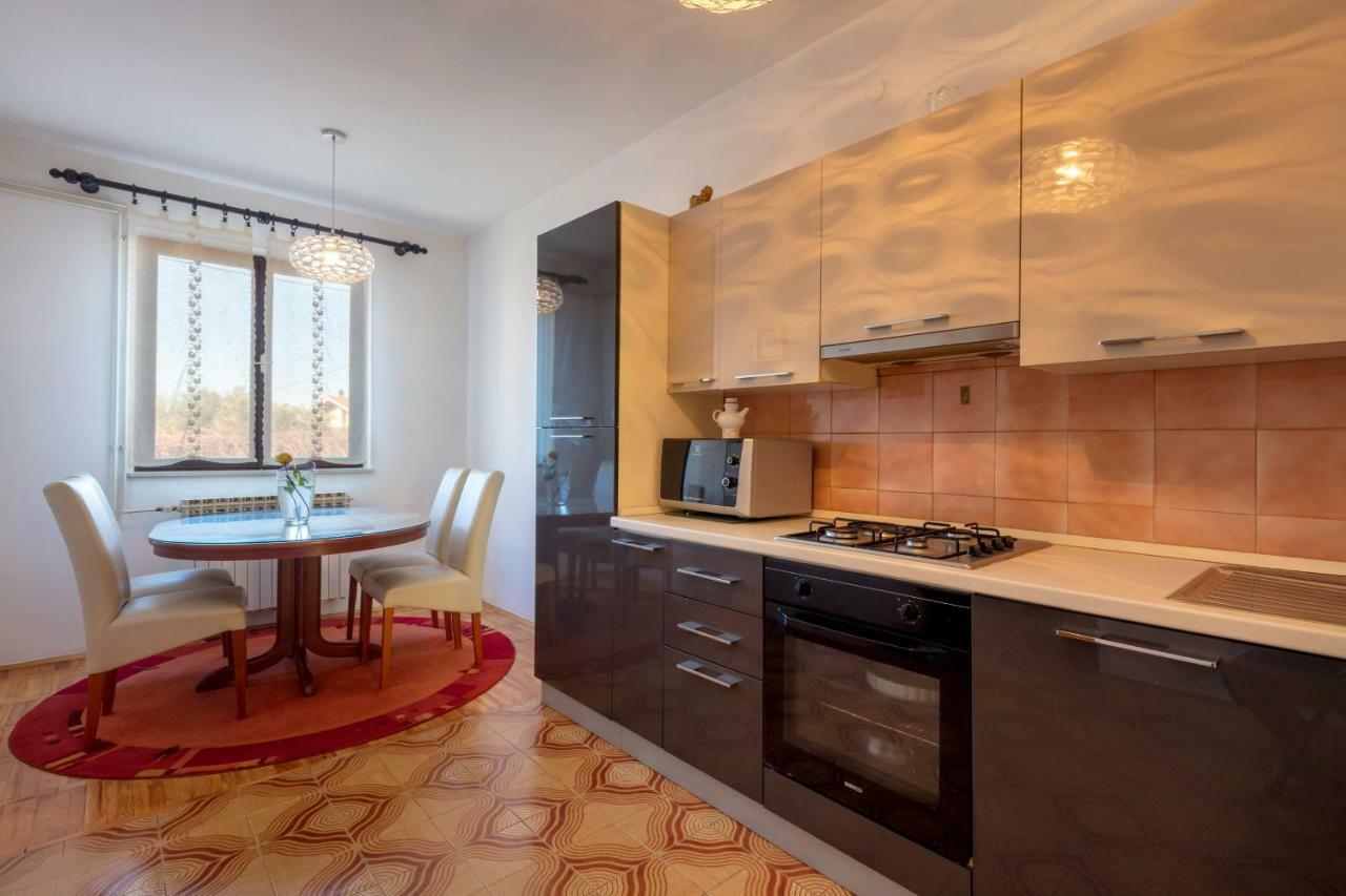 Vacation Home Duilo Donji Zemunik Zewnętrze zdjęcie