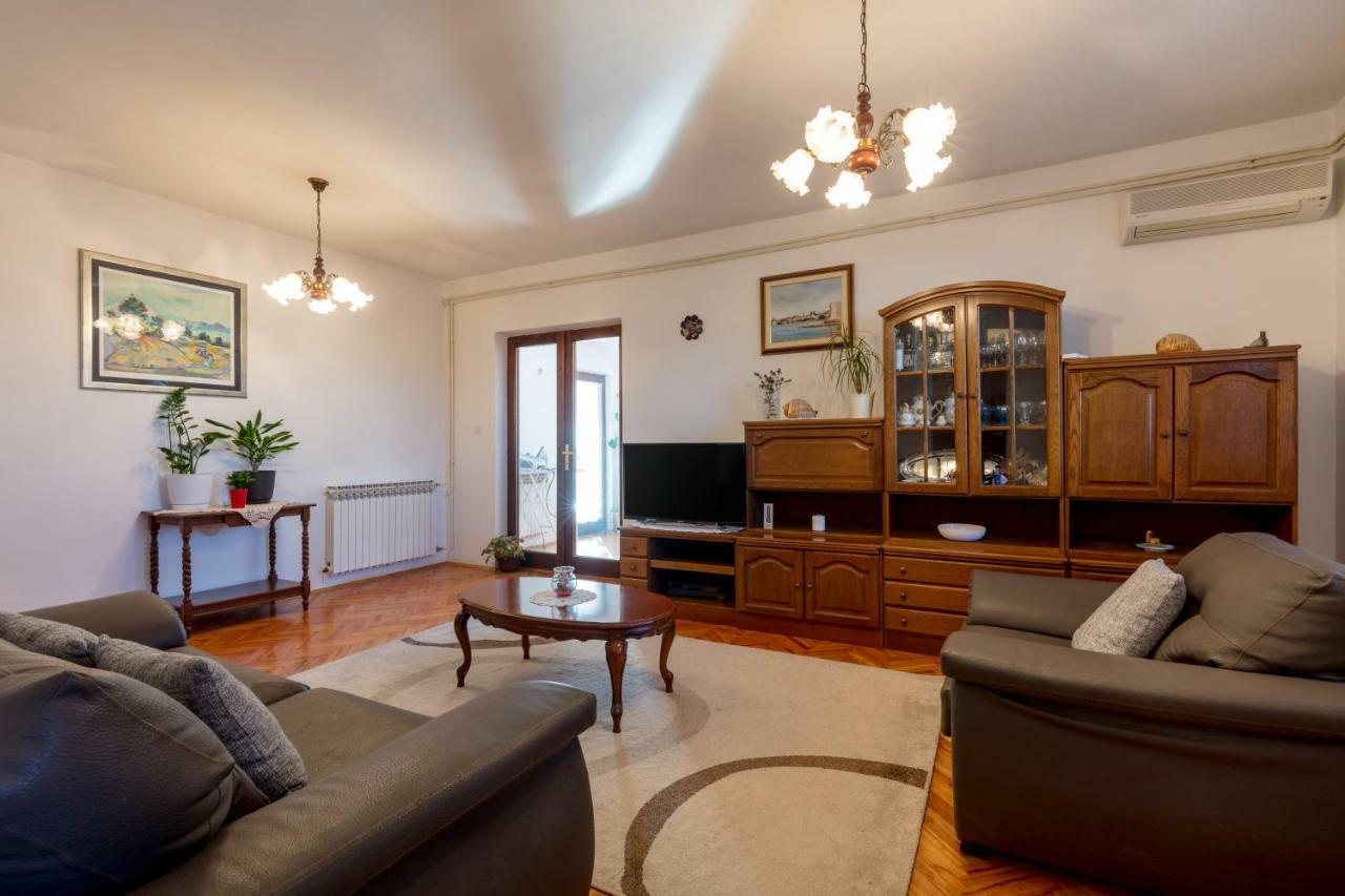 Vacation Home Duilo Donji Zemunik Zewnętrze zdjęcie